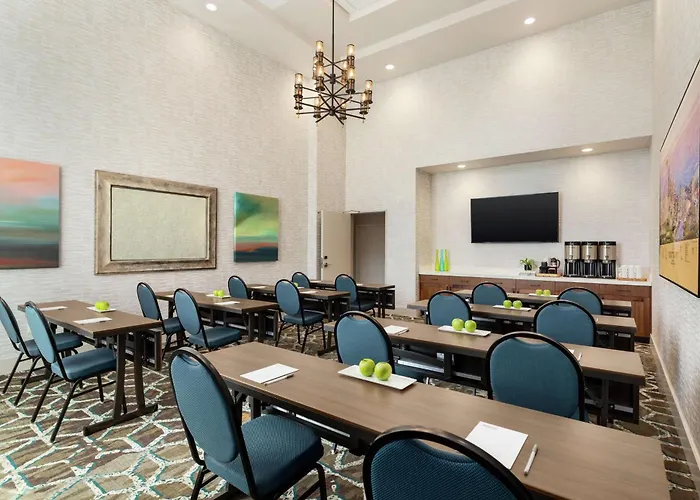 Hilton Garden Inn Seattle Airport